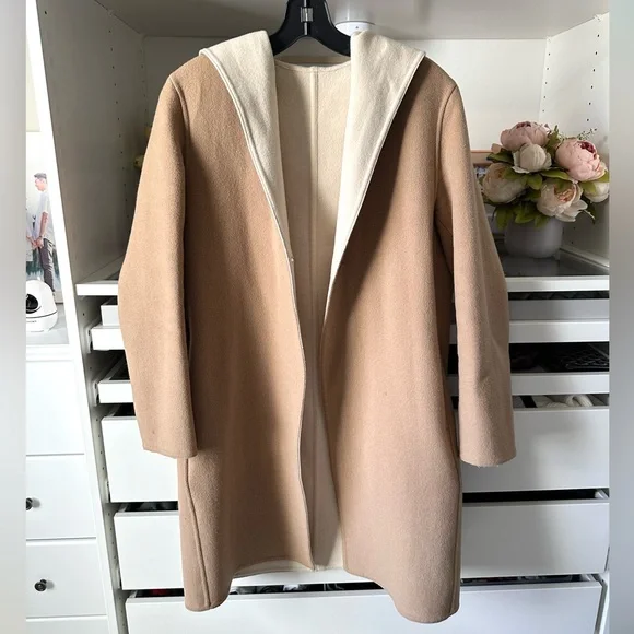 Uniqlo Light Camel Coat with Cream Interior Petite Fit with Hood and pockets - Picture 1 of 16